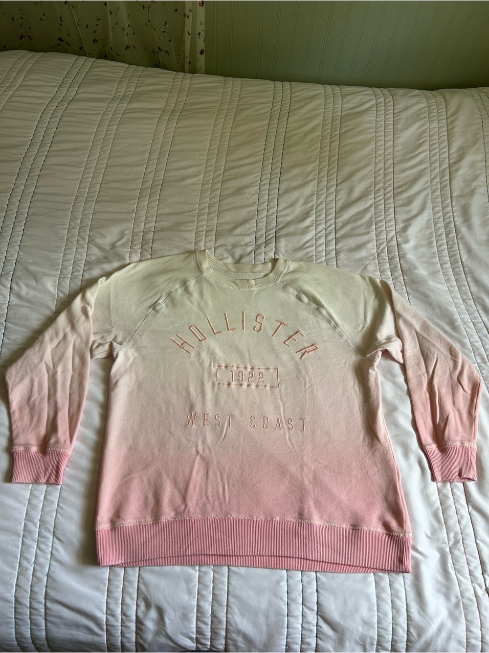 Hollister Sweater, Size Medium